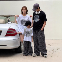 一家三口装新款韩版月球家族儿童亲子装家庭装潮休闲百搭亲子出行