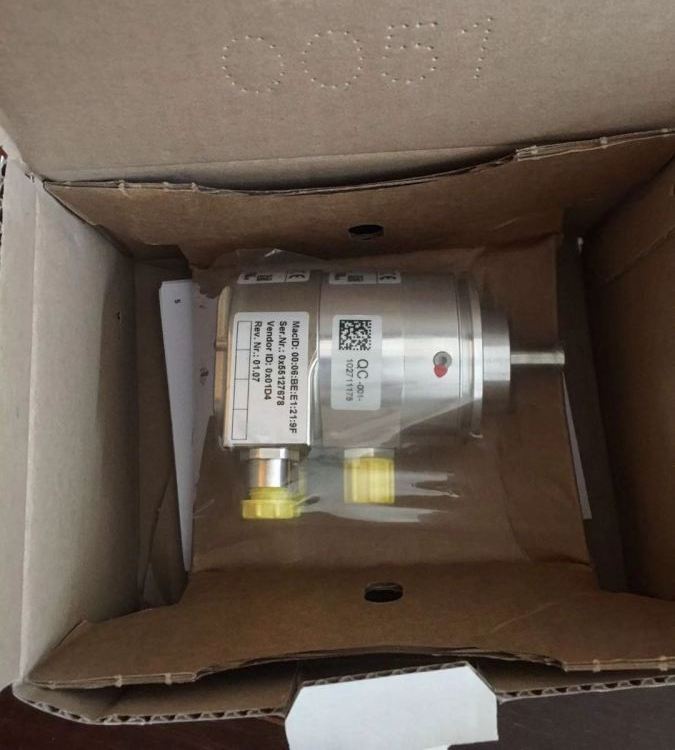 瑞士Baumer运动控制传感器ITD21H00 1024 T NI S21SG8 E 14 IP65