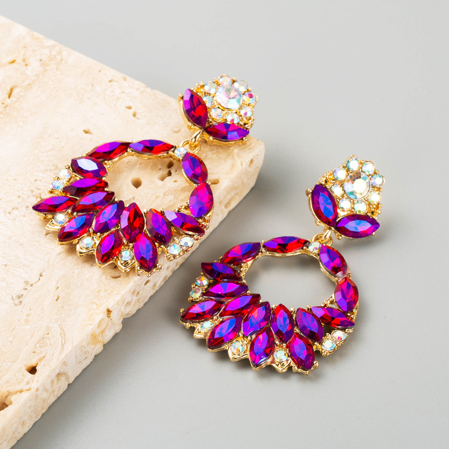 1 Pair Glam Water Droplets Hollow Out Inlay Alloy Rhinestones Drop Earrings display picture 4