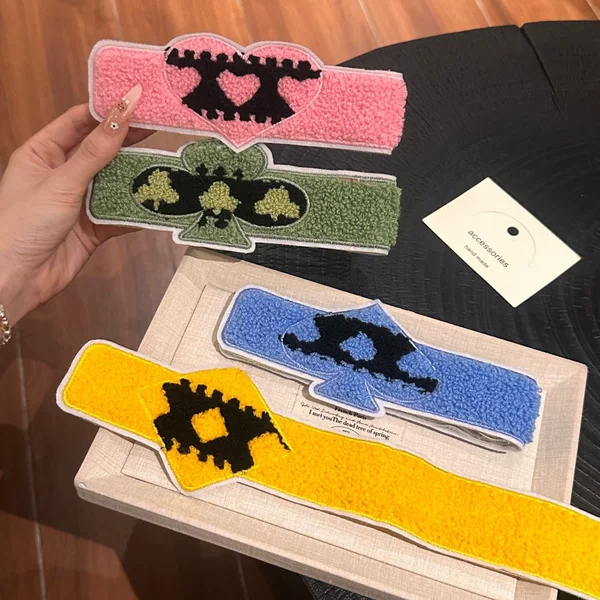 Creative and quirky poker card-shaped long strip magic tape, cute and soft, for girls to use for tidying up bangs and stray hair while washing face or applying makeup
