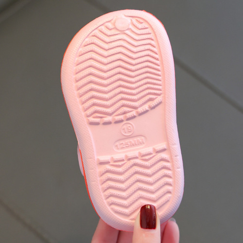 Children's slippers, summer girls, cute soft-soled non-slip children's slippers, children's infants, baby hole-in-the-wall shoes for boys