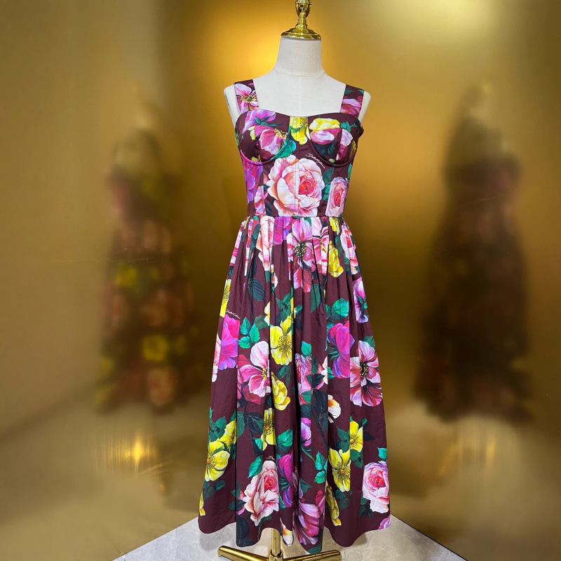 National Trend Jadeite Red Background Peony Floral Cotton Suspender Dress for Women, Vintage Waist-Cinching, Large Hem, Mid-Length Gown National Trend Jadeite Red Background Peony Floral Cotton Suspender Dress for Women, Vintage Waist-Cinching, Large Hem, Mid-Length Gown