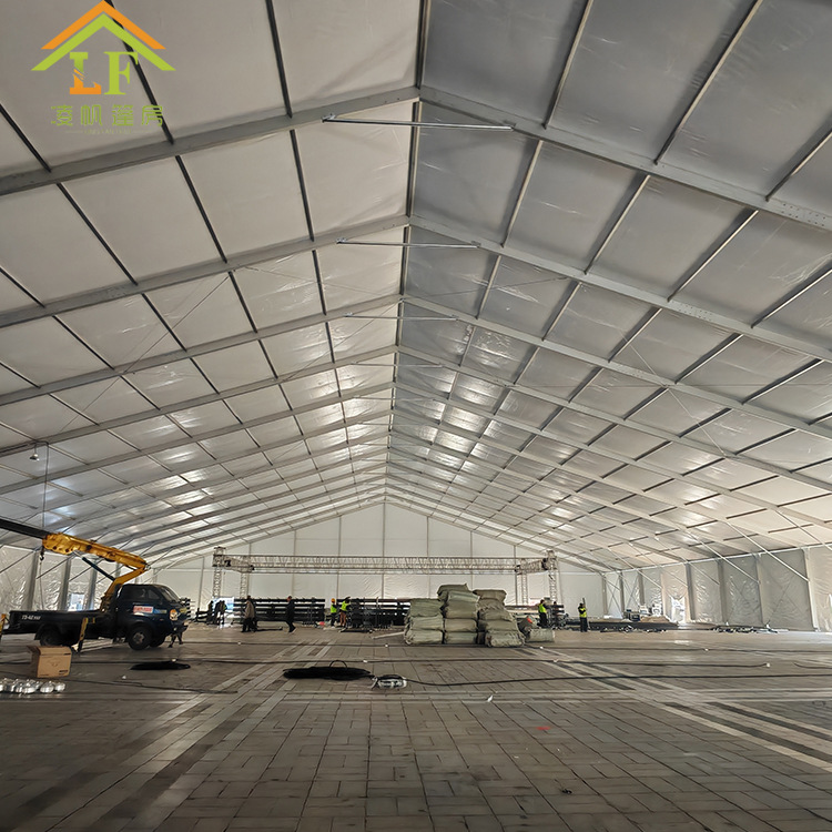 广州恒诺篷房技术有限公司热销蒙古国50x80米人字顶活动商业篷房