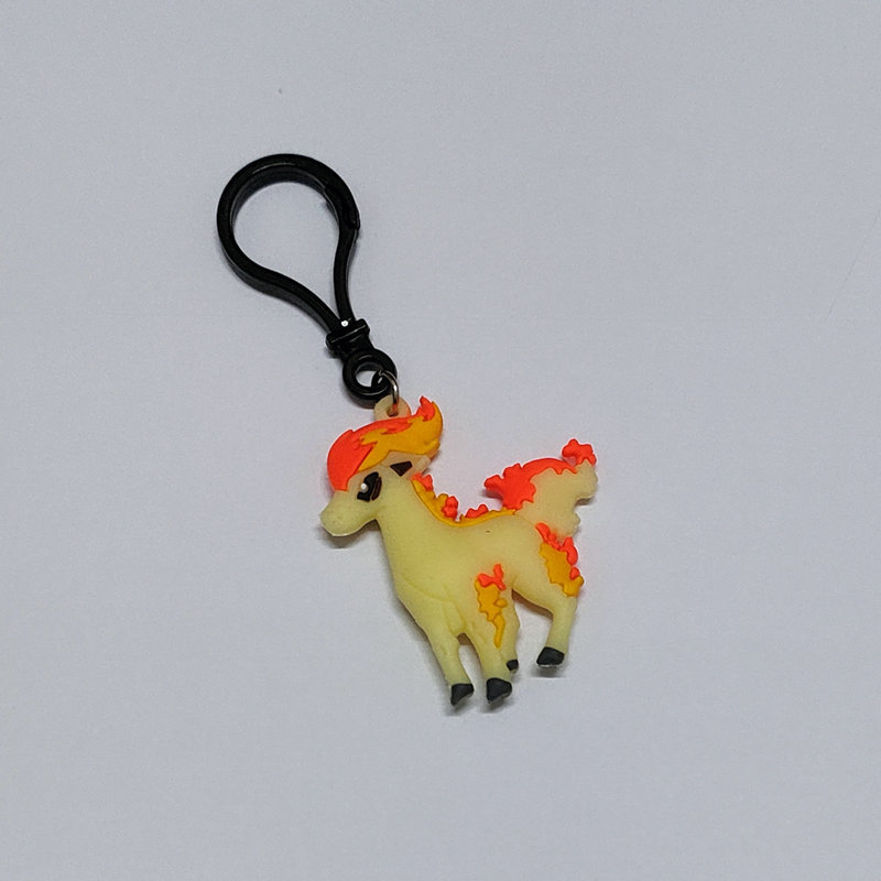 Suministro directo de fábrica transfronteriza Pikachu Fire Dragon Jie ni tortuga miaowa pipibao Ke Meng mascota elfo mochila colgante