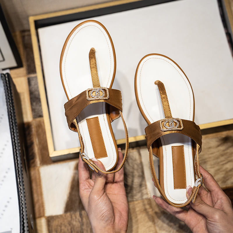 Moda Saten Sandalet Kadın Yaz Ayakkabıları Dış Ticaret Terlikler Dış Giyim Tek Kelime Plaj Düz_voghion.com