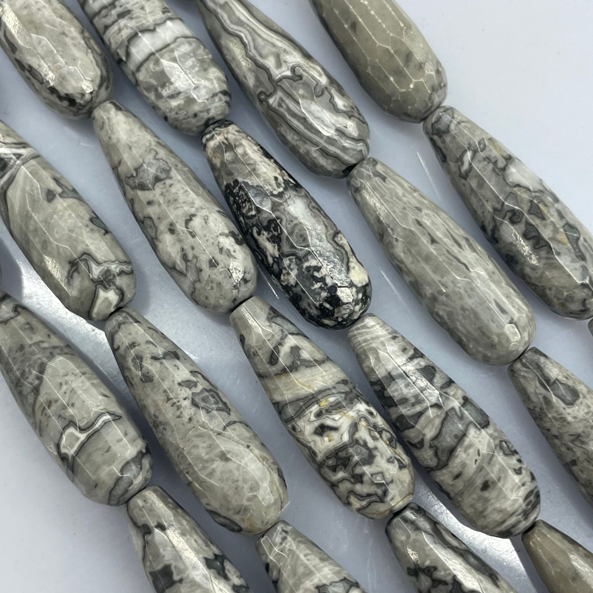 beads drop-shaped