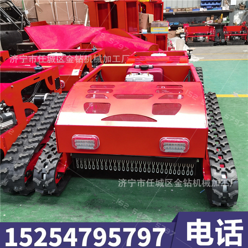 遥控割草机 履带全地形除草机 果园树下家用草坪修剪汽油碎草机厂