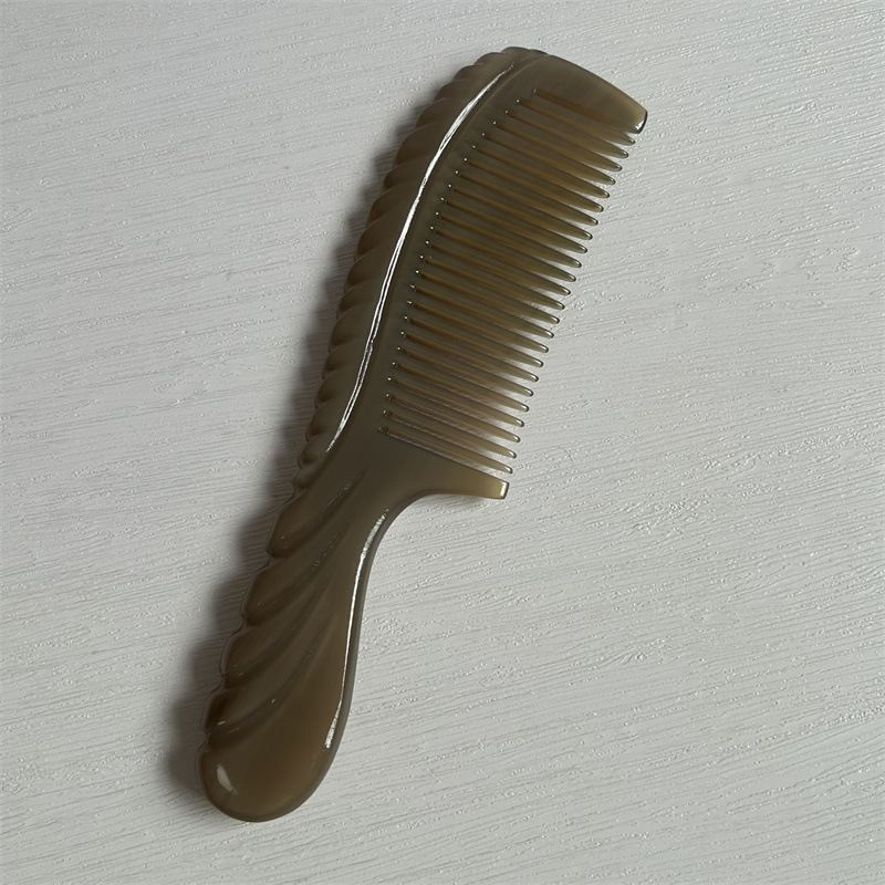 White Yak Horn Comb Round Handle Massage Hair Comb 18cm Carved Design details