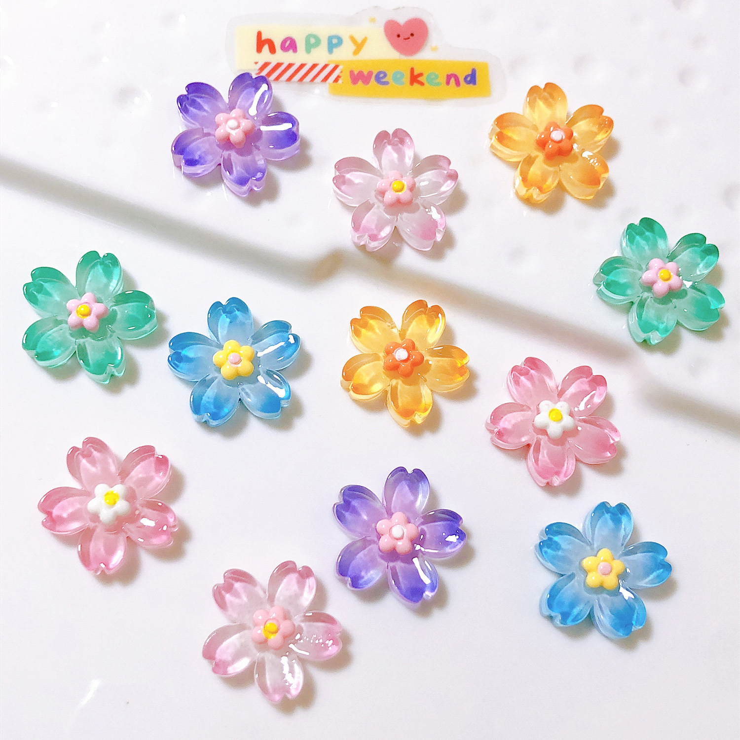 Serie de flores luminosas accesorios de material de resina bricolaje horquilla accesorios para el cabello refrigerador pegatina decoración doble color Flor al por mayor