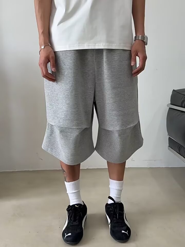 American-Style Pleated Three-Dimensional Silhouette Heavy Sports Air Layer Cropped Mid-Length Pants for Men, Loose Wide-Leg Casual Scimitar Shorts