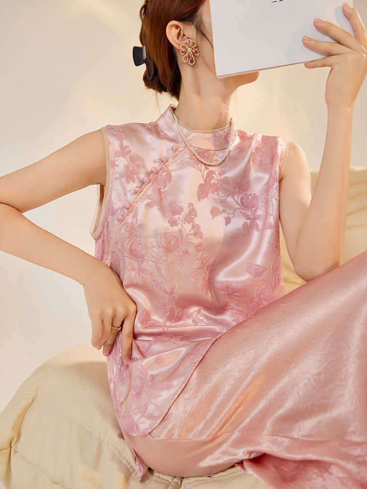 Áo vest gile nữ cổ đứng họa tiết thêu hoa cúc tay cài khuy kiểu Trung Hoa mùa hè cao cấp — Màu hồng, Màu mơ