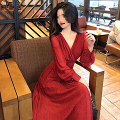 2023秋季轻熟风洋气裙子V领显瘦超仙的森系连衣裙气质女神范衣服