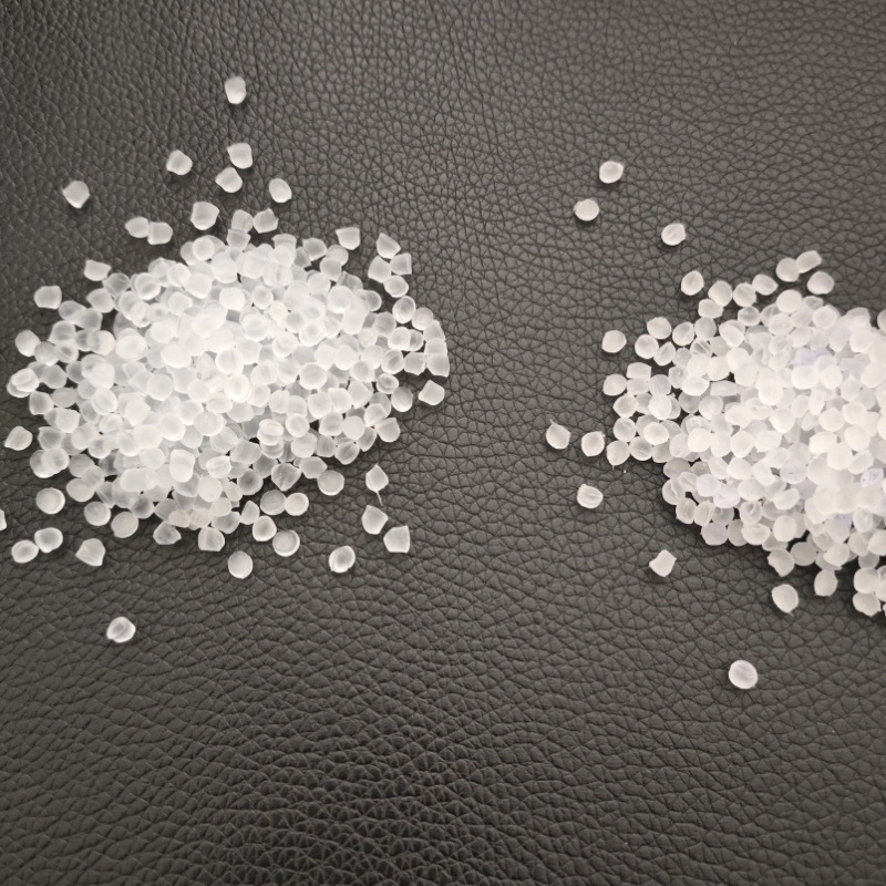 PVC高透明颗粒厂家不含邻苯流动性好易成型50度可按客户要求生产