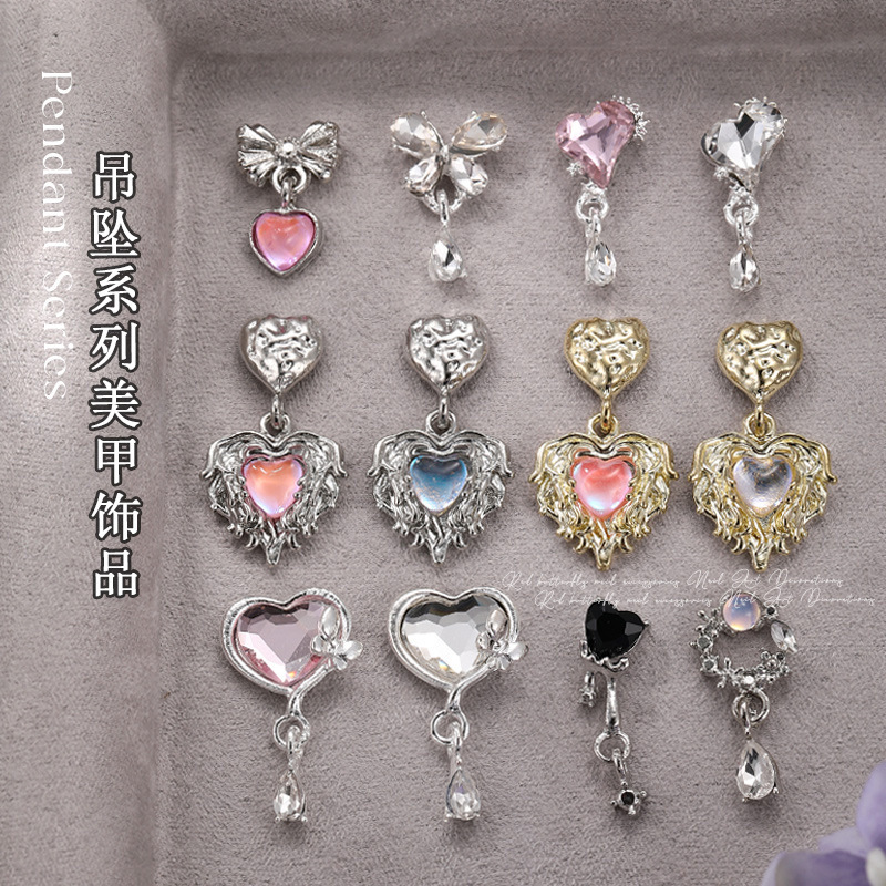 New Heart-Shaped Pendant Nail Art Jewelry Simple Heart Light Luxury Super Flash Stereo Metal Nail Nail Art Jewelry Decoration