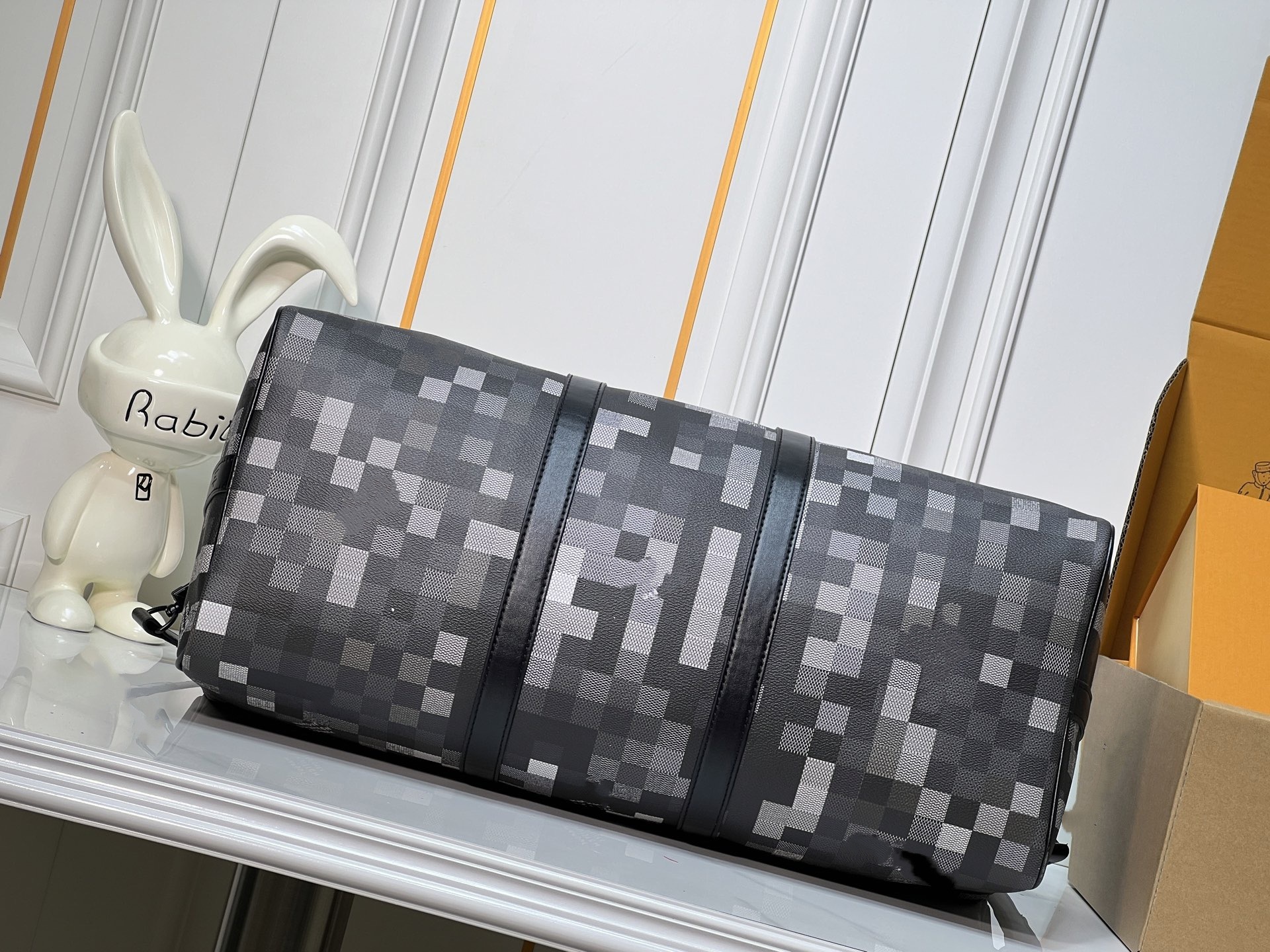Large Capacity Travel Bag For Sports And Weekend Trips_voghion.com
