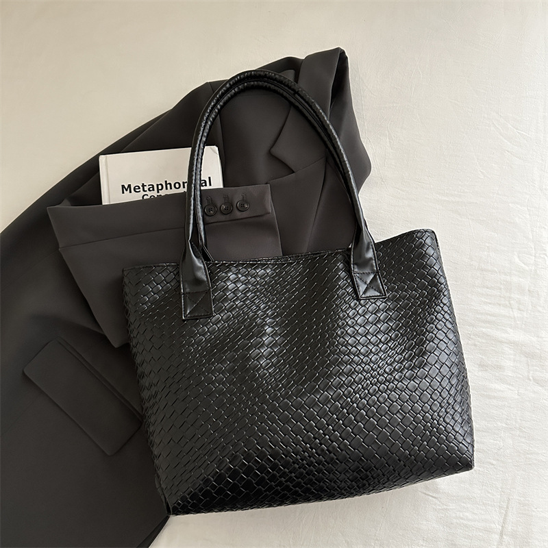 Bolso de hombro de mujer, bolso de verano, nuevo estilo de moda, bolso de cuero suave tejido de gran capacidad, bolso de mano de mujer, bolso de mano de mujer