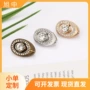 针织金属点钻扣子大衣