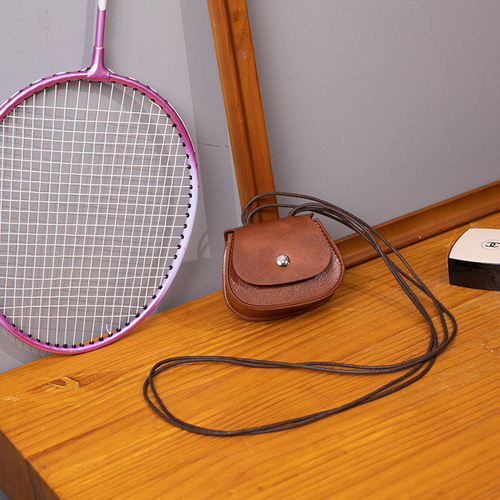 2024 New Mini Cute Retro High-Quality Crossbody Eccentric Design Shoulder Mini Purse Versatile Minimalist Wallet