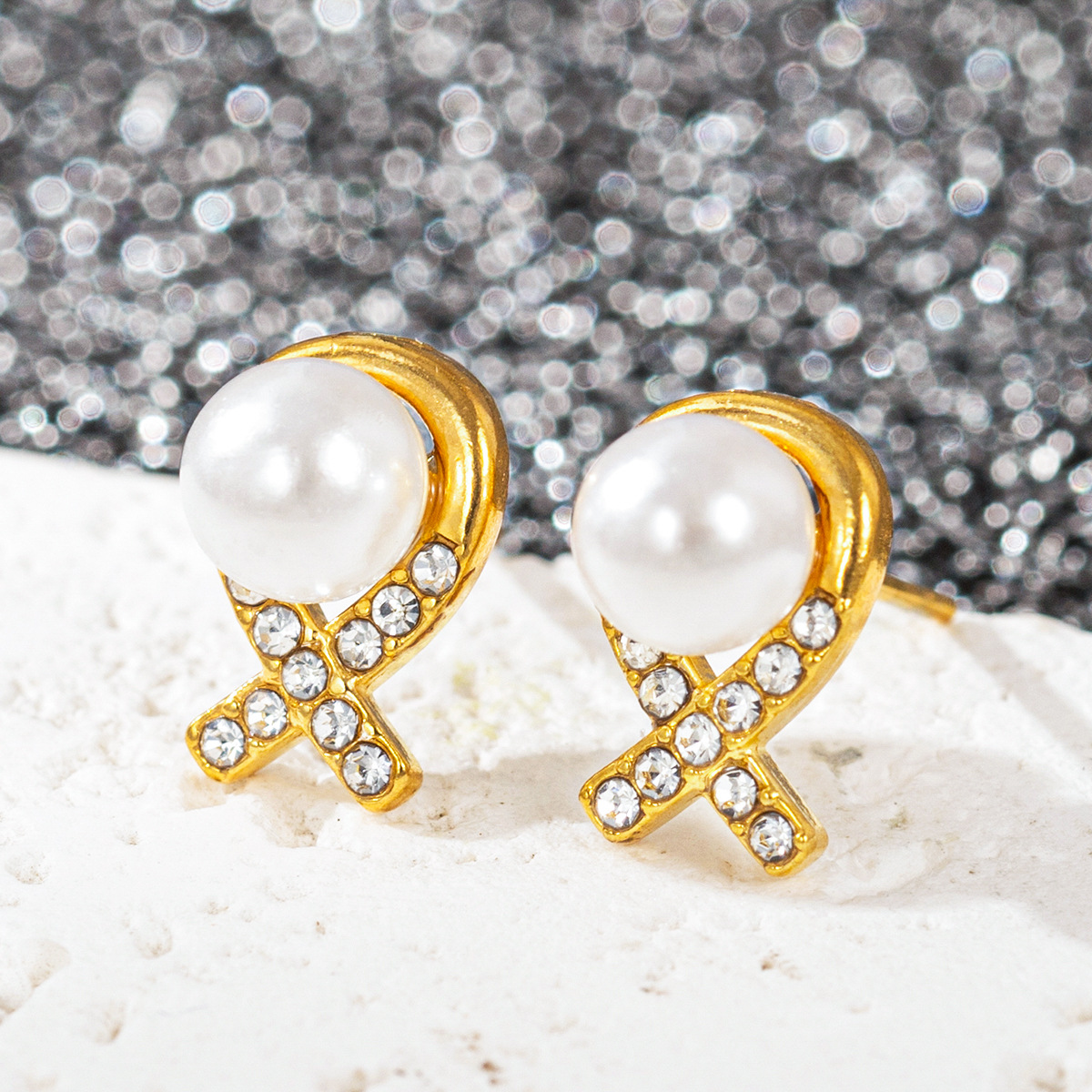 5g Weight 304 Stainless Steel Ear Needle Material 18K Gold Plated Plating Material Ear Studs Classification 1 Pair Quantity Daily Occasion Titanium Steel Material U Shape, Four Leaf Clover, Heart Shape Pattern All Seasons Season Women's Gender Elegant Style 1 Pair Elegant U Shape Four Leaf Clover Heart Shape Titanium Steel 18K Gold Plated Ear Studs 25