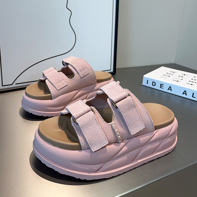 Pantuflas de cuero para mujer, sandalias y pantuflas casuales de verano 2025, pantuflas retro de fondo grueso con velcro de nuevo estilo