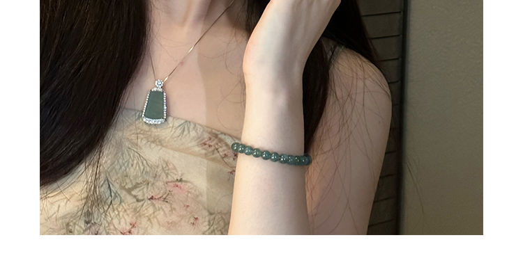 Mặt dây chuyền ngọc bích tự nhiên A hàng xanh nước biển không làm gì, khung bạc sterling đính đá chi tiết 32