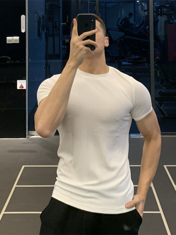 Camisas menos ropa nueva camiseta de manga corta para hombres de verano coreano simple chaqueta de media manga estilo de Hong Kong relajado ocio