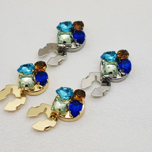 �Ʒ����ˮ����ۚW���L���Ʒ�A���荼~���r���~���b����