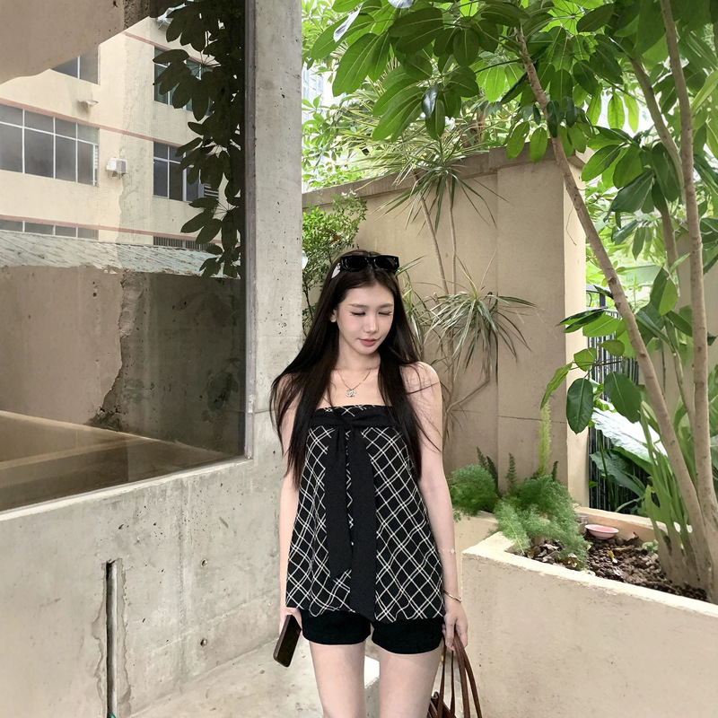 Korean-Style Vest for Women, Summer Outerwear, Beautiful Back Design, Black Plaid, Slim Fit, Very Stylish, Unique, Sleeveless Tube Top, Trendy Korean-Style Vest for Women, Summer Outerwear, Beautiful Back Design, Black Plaid, Slim Fit, Very Stylish, Unique, Sleeveless Tube Top, Trendy