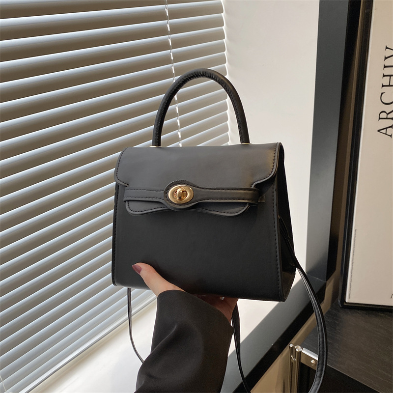 Korean Style Small Square Handbag Versatile Women Shoulder Bag_voghion.com