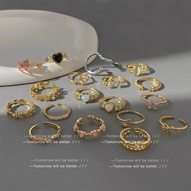 耳钉;耳环;戒指