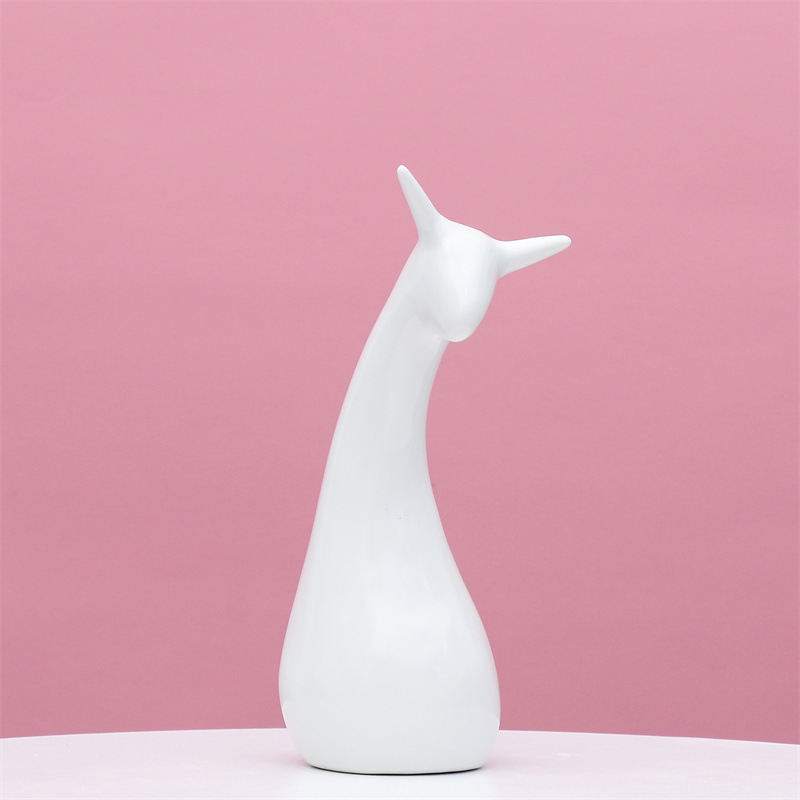 Nordic artesanía de cerámica decoración del hogar decoración creativa TV gabinete ciervos regalo al por mayor Comercio exterior Exportación