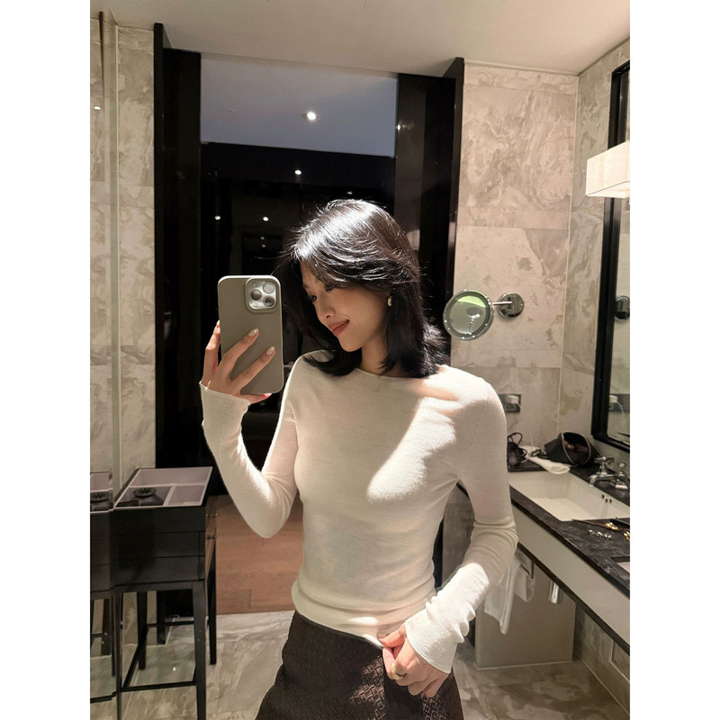 Machine washable! Three-color classic seamless wool blend base layer top, perfect for autumn and winter, creating a slimming and elegant look