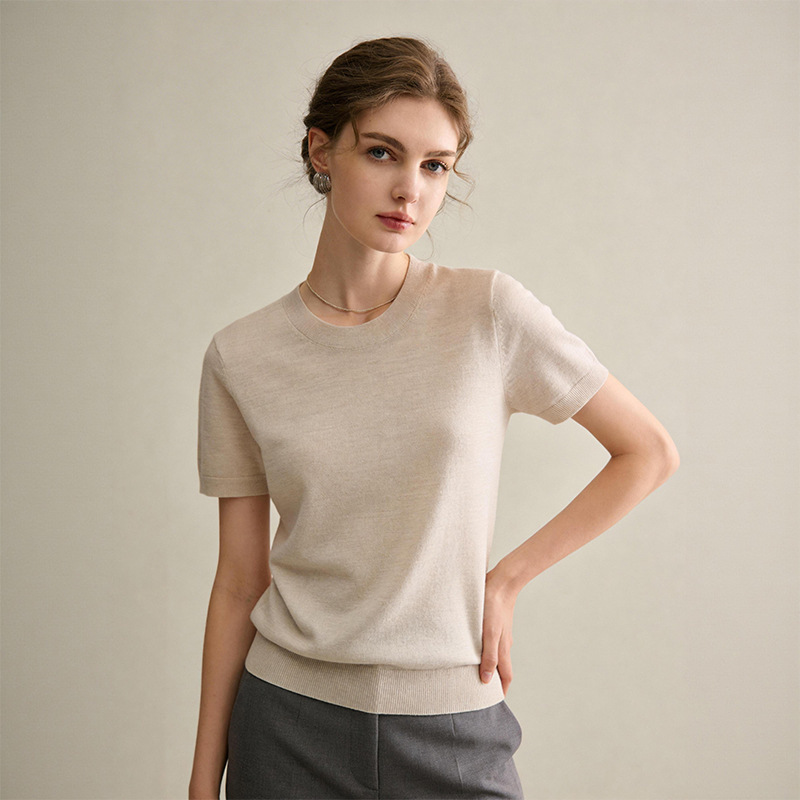 Fine-Spun Yangtze Yarn! Minimalist Style Pure Wool Short-Sleeve Knit Sweater for Women, Round Neck, Thin, Versatile, Slimming Sweater Top