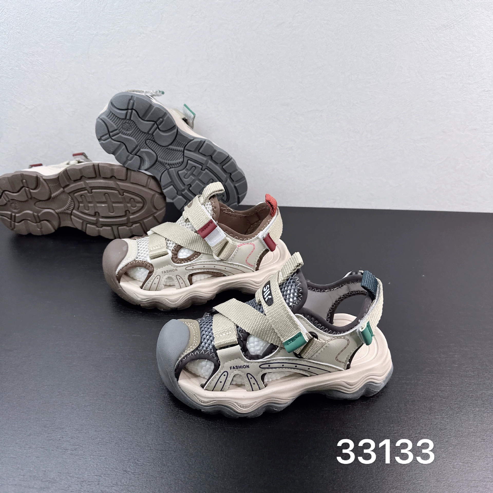 Спортивные сандалии для мальчиков 33133 2025 новый летний повседневный мягкий фон