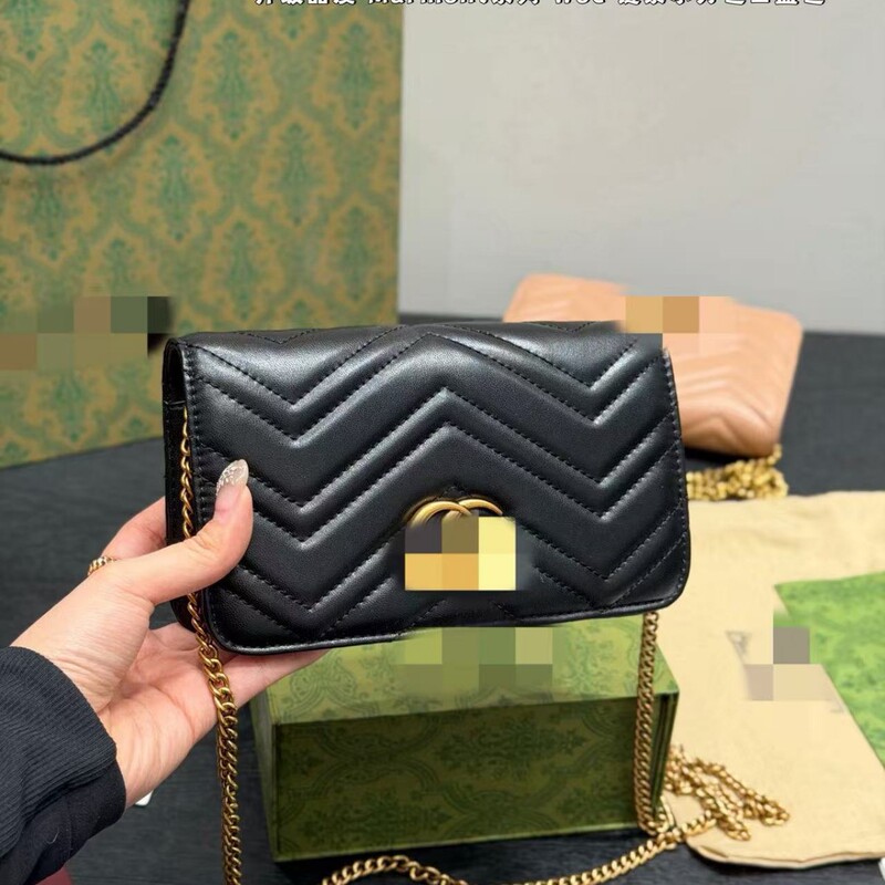 Women's Gucci Marmont WOC chain bag is very practical, stylish, and exquisite, a new model Women's Gucci Marmont WOC chain bag is very practical, stylish, and exquisite, a new model