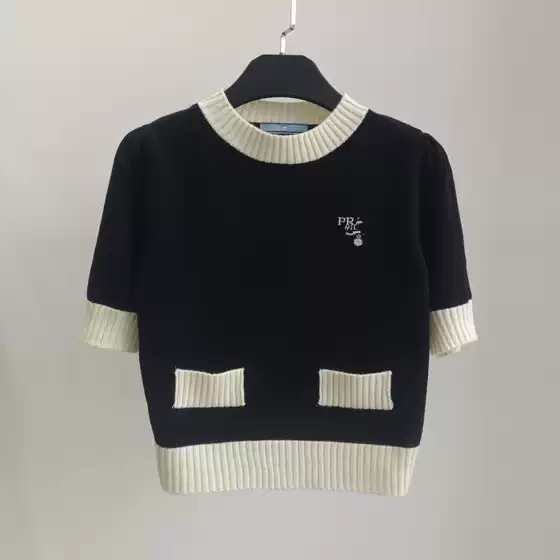 High-End Nanyou Version Lantern Sleeve Cotton Top with Embroidered Letter Logo on Left Chest