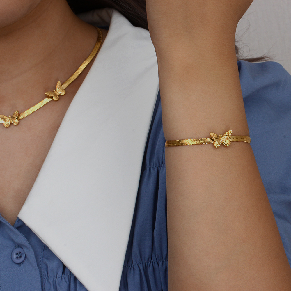 Retro Geometric Butterfly Stainless Steel Necklace Plating Stainless Steel Necklaces