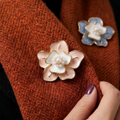 Neckline Anti-Exposure Buckle, Yaxa sancaqları