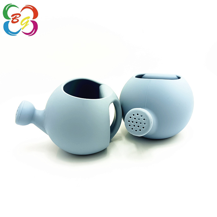 Fabricantes al por mayor herramientas de agua de riego multifuncionales para niños juguetes de arena de playa padres e hijos herramientas de rociado de agua