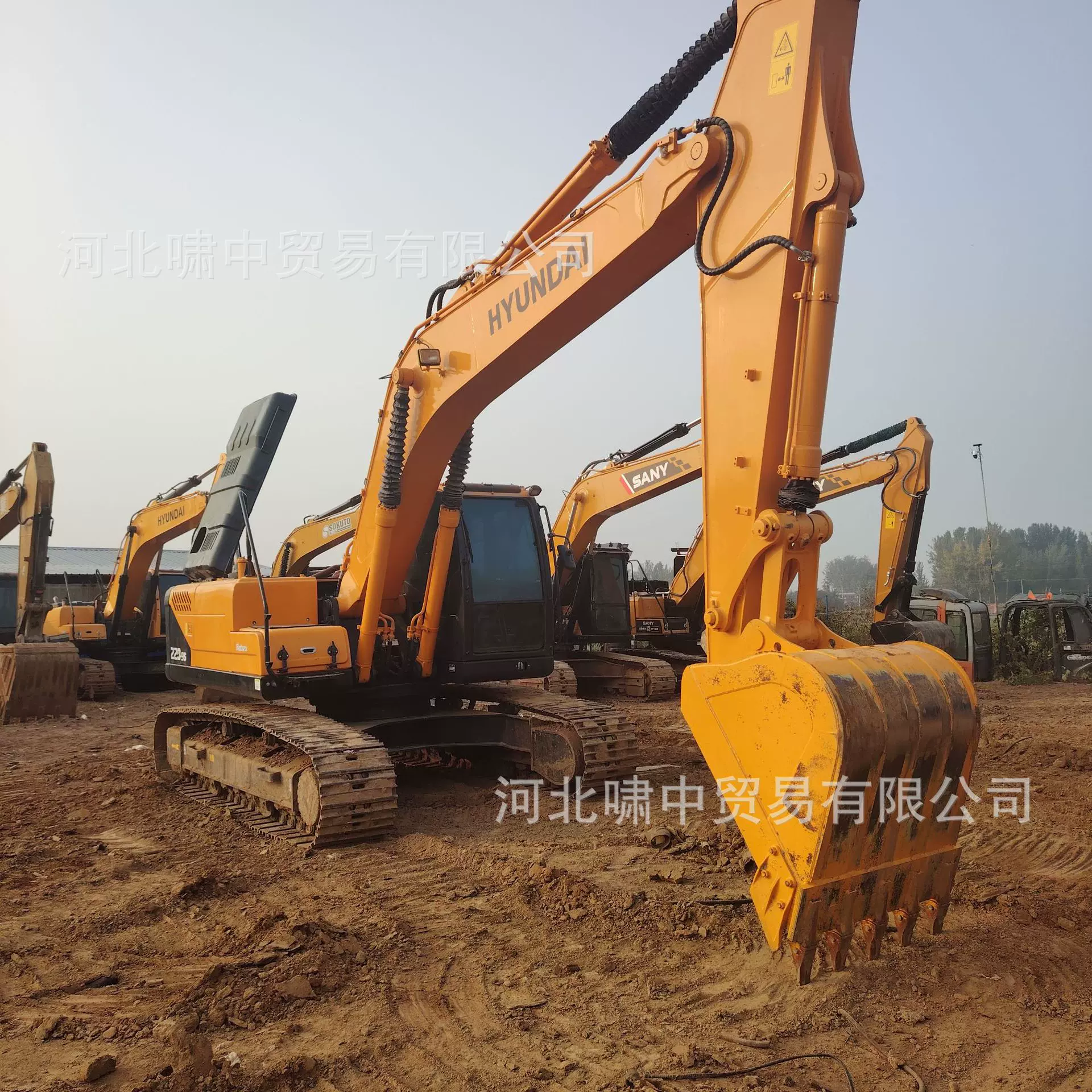 原厂挖掘机现代R220-9S原装进口卡特三一日立沃尔沃斗山工厂直销