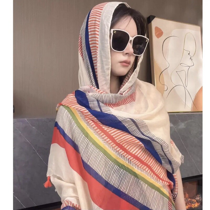 Yunnan Qinghai Tourism Silk Scarf Summer High Sense Women's Mid-length Outer Wearing Vintage Ethnic Style Sunscreen Buckle Shawl