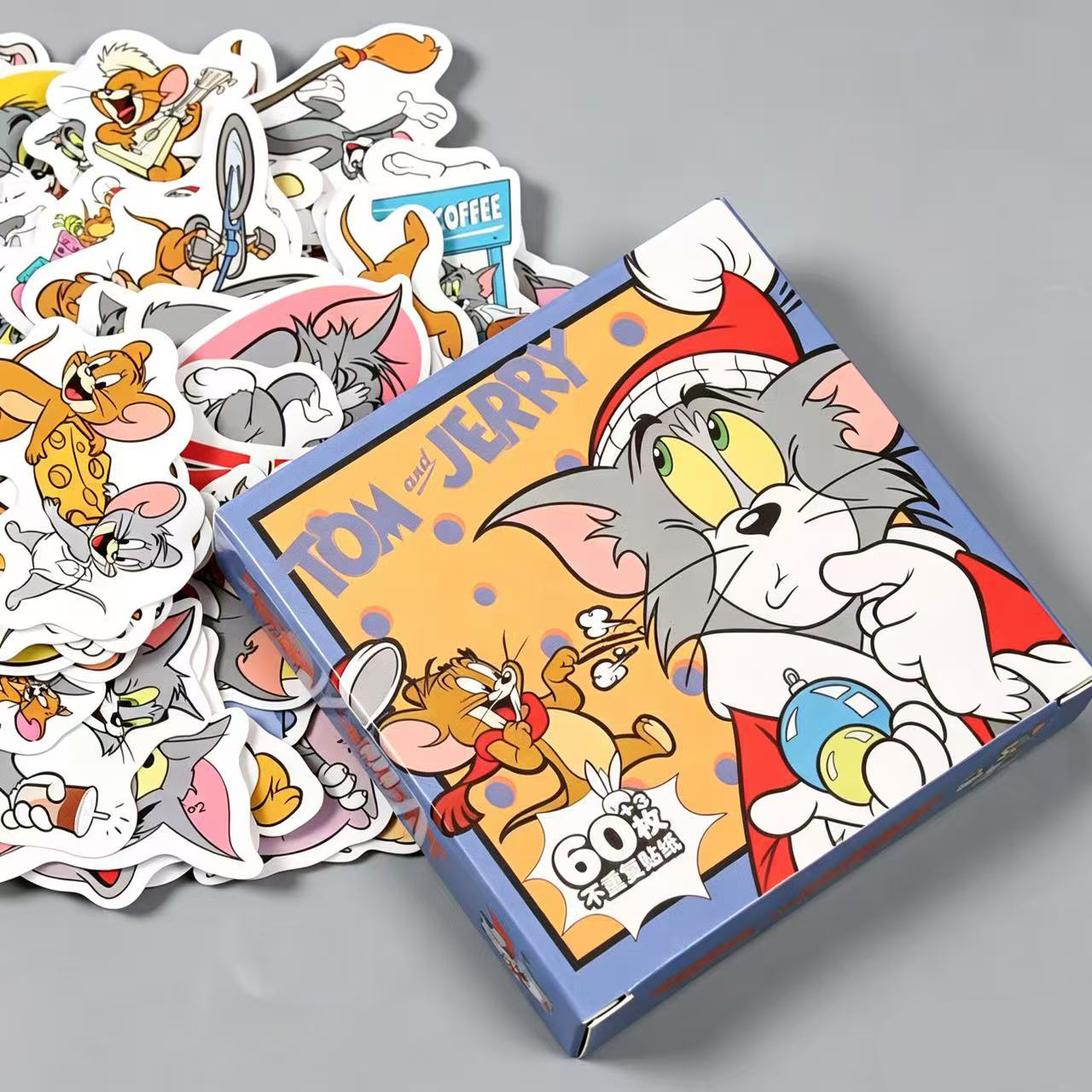 63 pegatinas de caja de regalo para niños encantadores personajes de dibujos animados transfronterizos decoración caliente pegatinas impermeables al por mayor