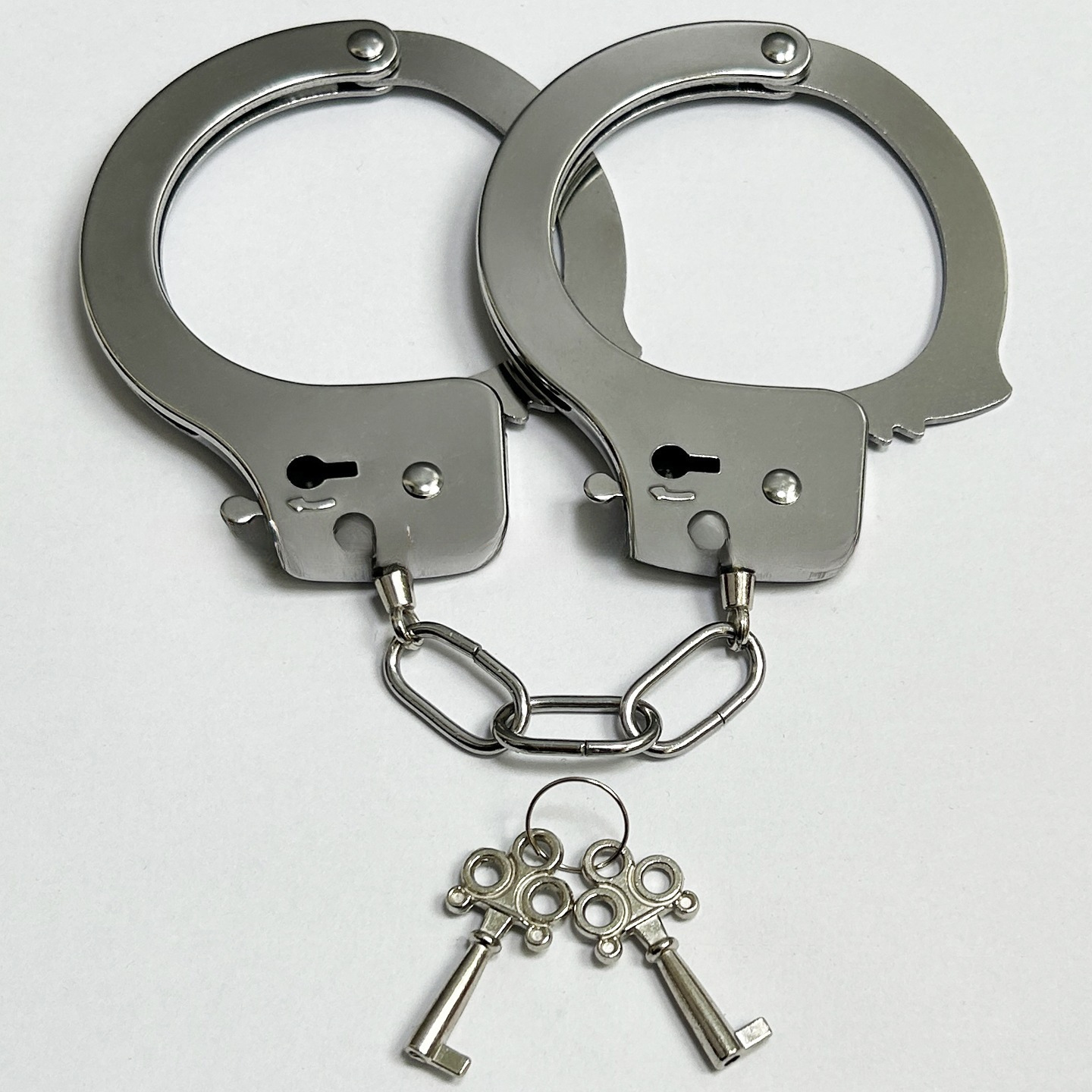 Juguetes esposas guión sala de asesinatos accesorios pulsadas de acero inoxidable pareja esposas de hierro aleación engrosada esposas de pies bloqueados niños