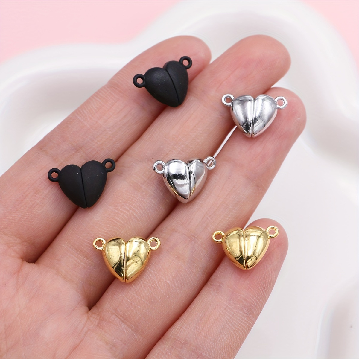 Fashionable universal magnetic accessories