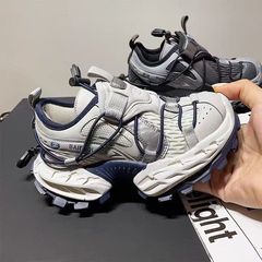 子供の登山靴のカジュアルなお父さんの靴2025春秋の新型の通気性の男の子のランニング靴のファッションの女の子の運動靴
