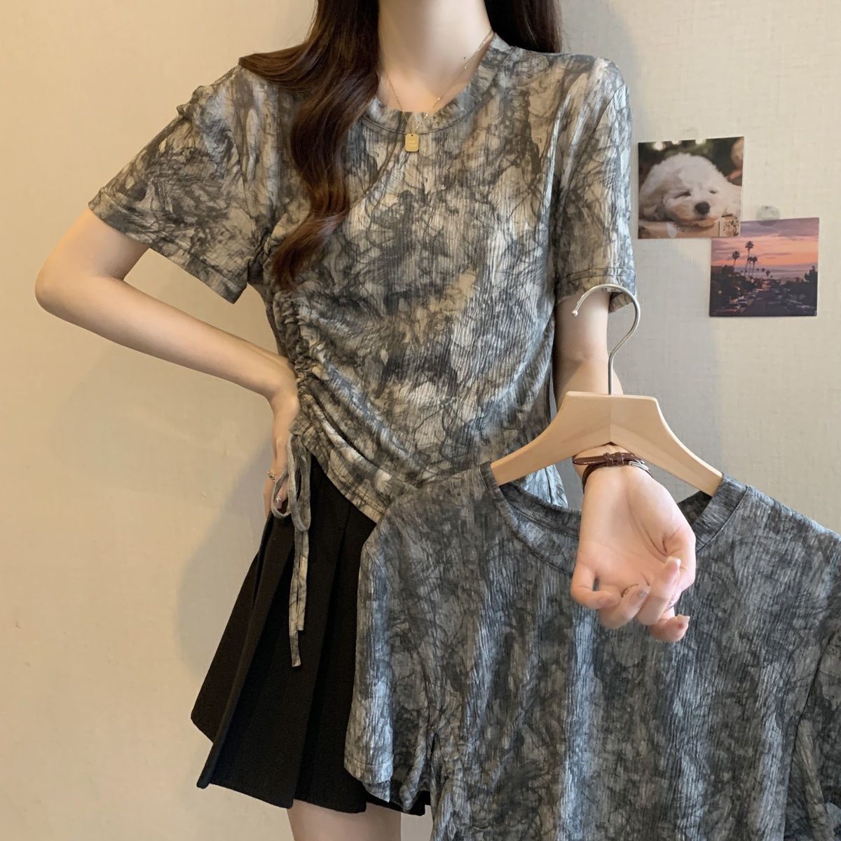 Camiseta de manga corta con cordón de teñido anudado de tinta de estilo nacional de gran tamaño para mujer verano nuevo estilo suelto y delgado top de hombro de tendencia para mujer image 3