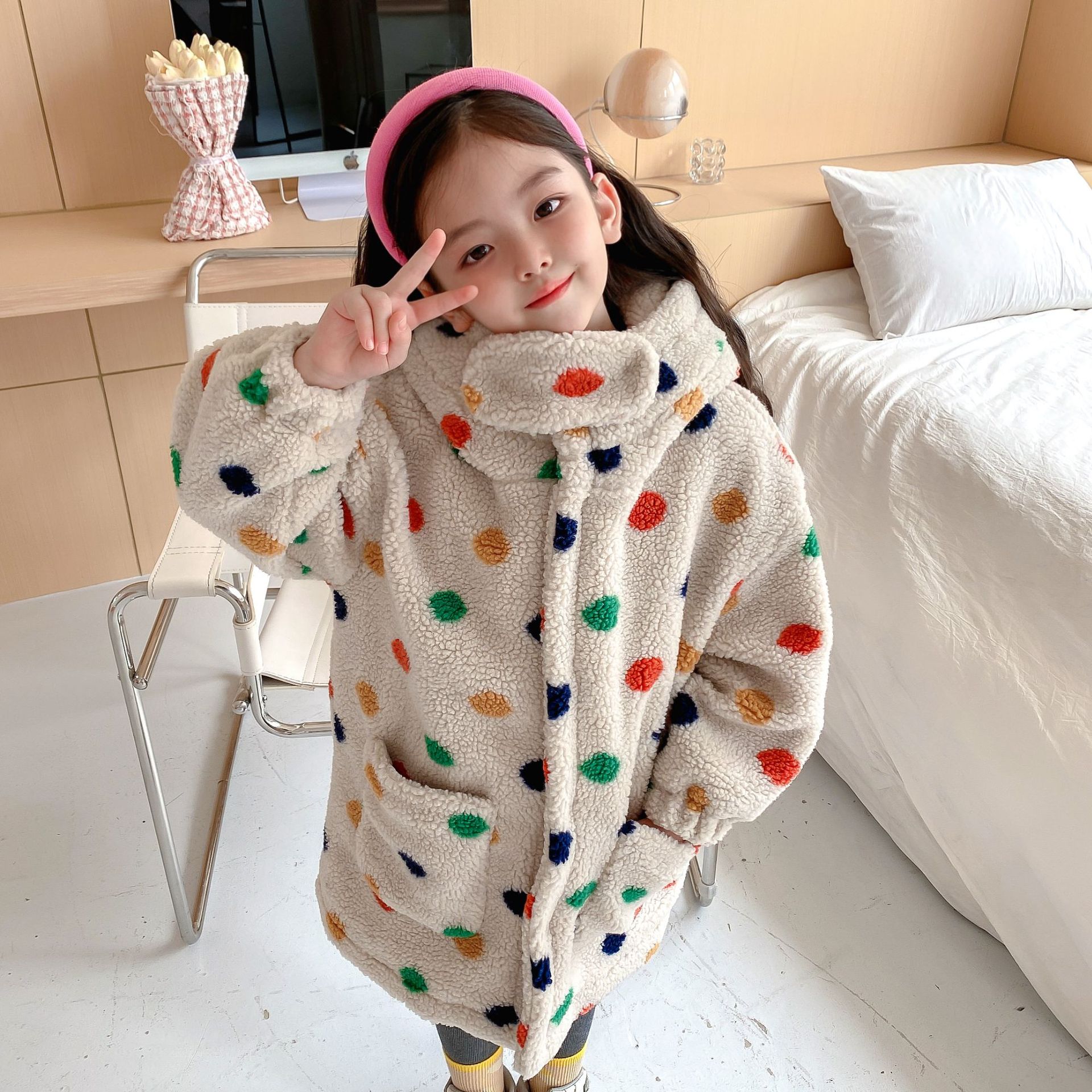 girl colour Dot Lambswool coat 2022 winter children CUHK Plush Mid length version Little Bear overcoat