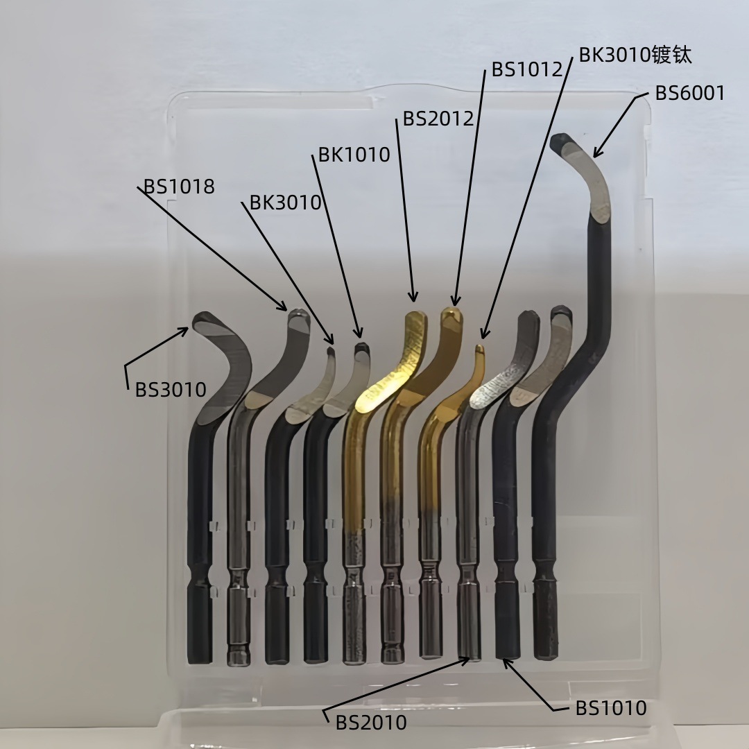 10가지 블레이드 모델이 한 상자에 들어있습니다.