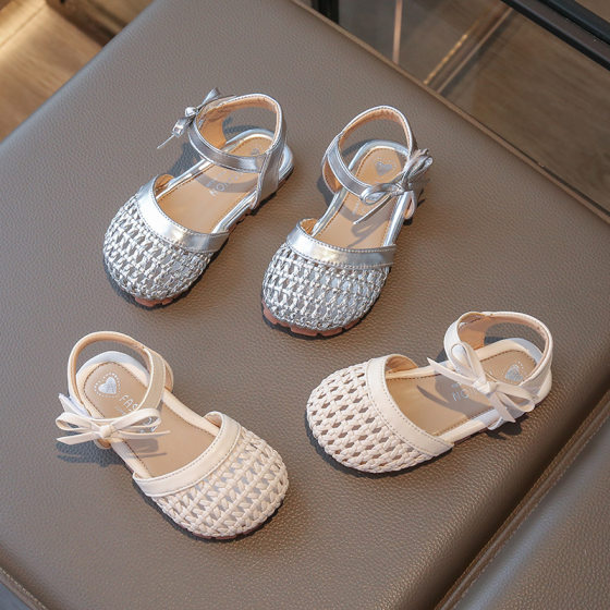 2025 new girls sandals closed toe sandals baby shoes fashion bow children's shoes breathable beach shoes generation hair
