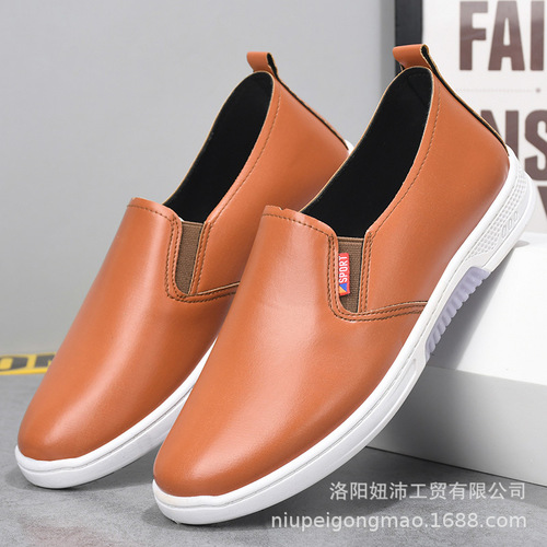 White casual shoes for men, soft sole, versatile, waterproof and slip-resistant, flat white medical doctor work shoes for men, comfortable
